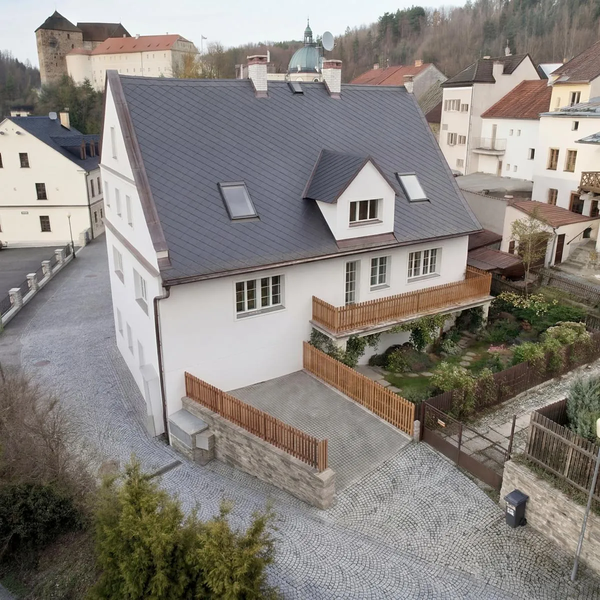 Prodej rodinného domu 285 m², pozemek 333 m²